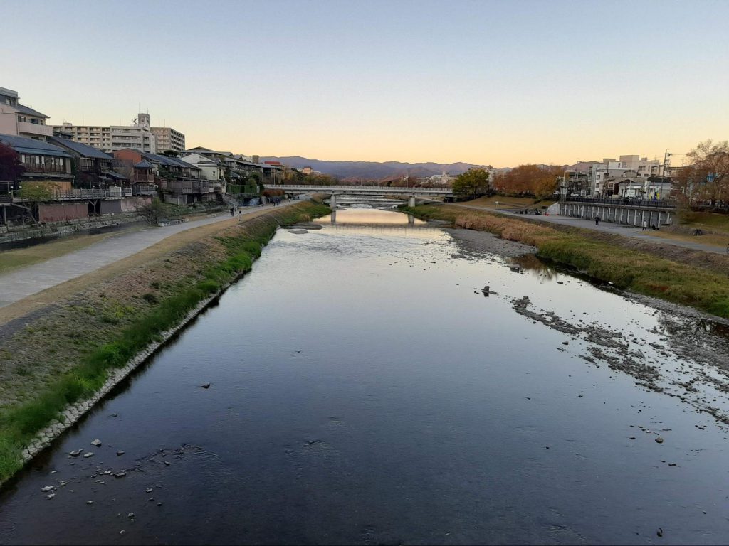 初めての鴨川。京都といえば、鴨川のイメージがありましたた