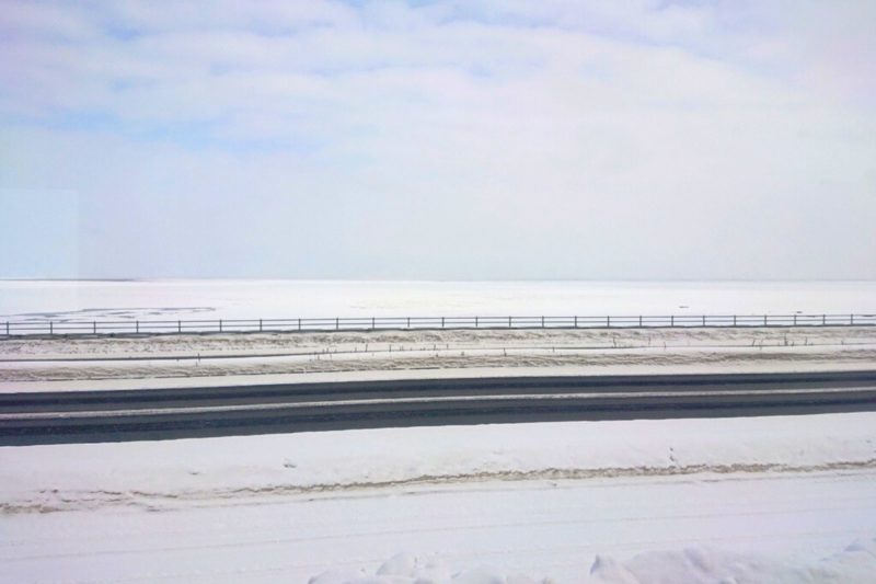 釧網本線北浜~網走間　車窓から望む流氷