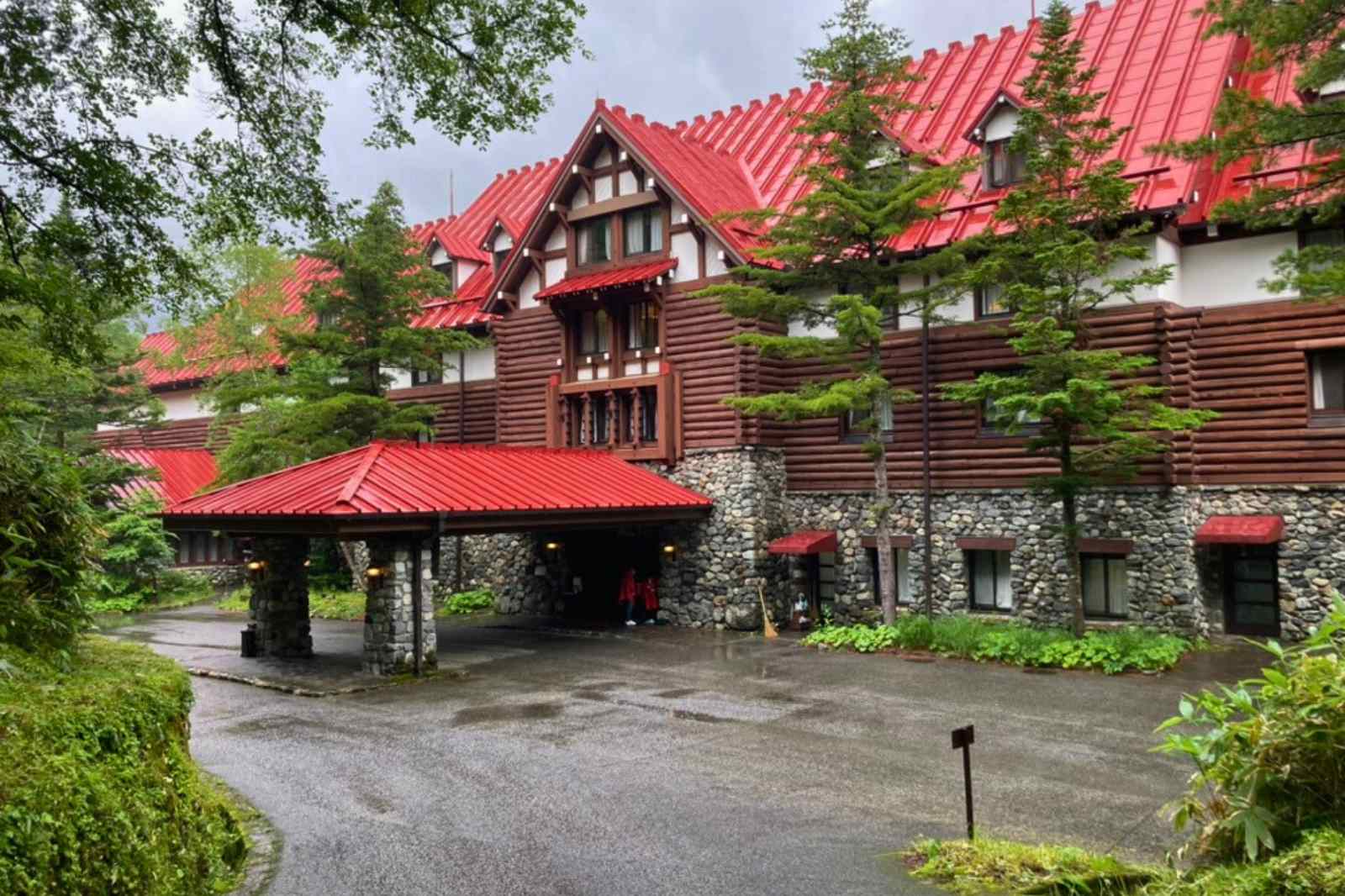 上高地帝国ホテル　90周年　赤い屋根