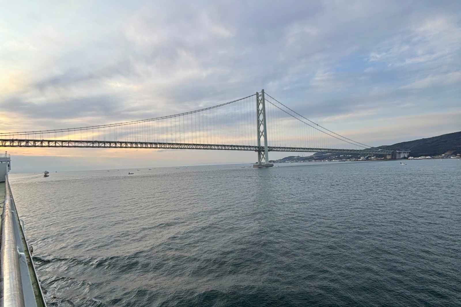 大洋フェリー　明石海峡大橋