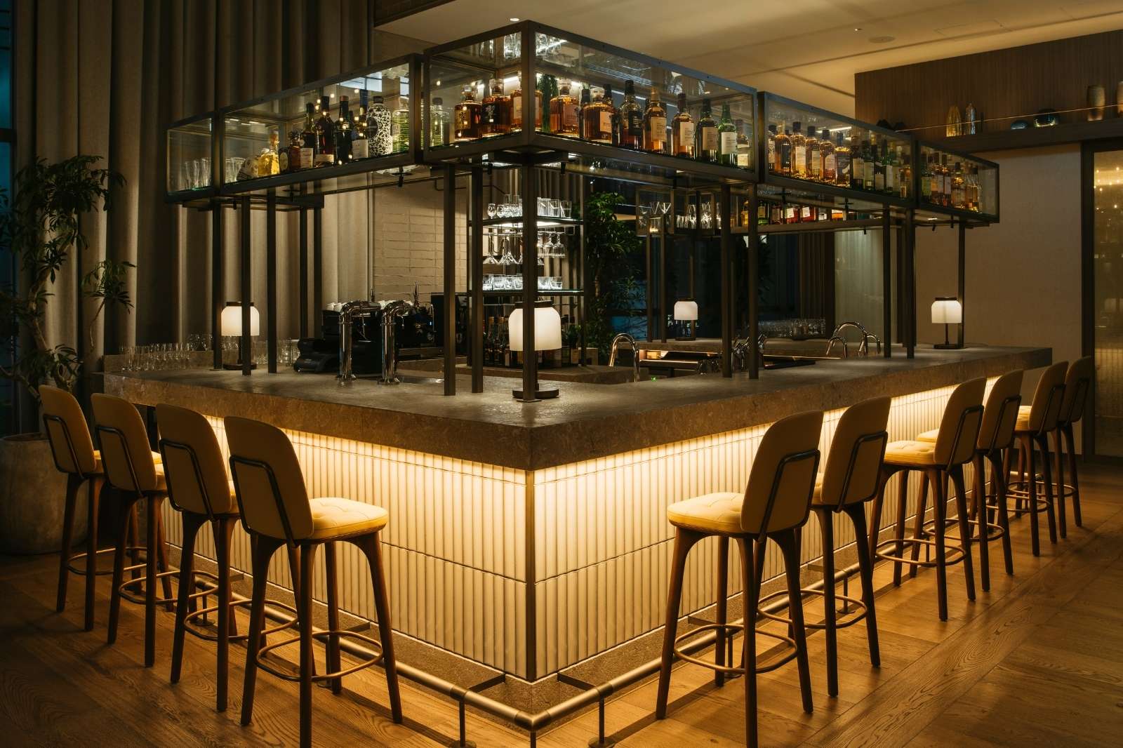 Zentis Osaka　バー「UPSTAIRZ」