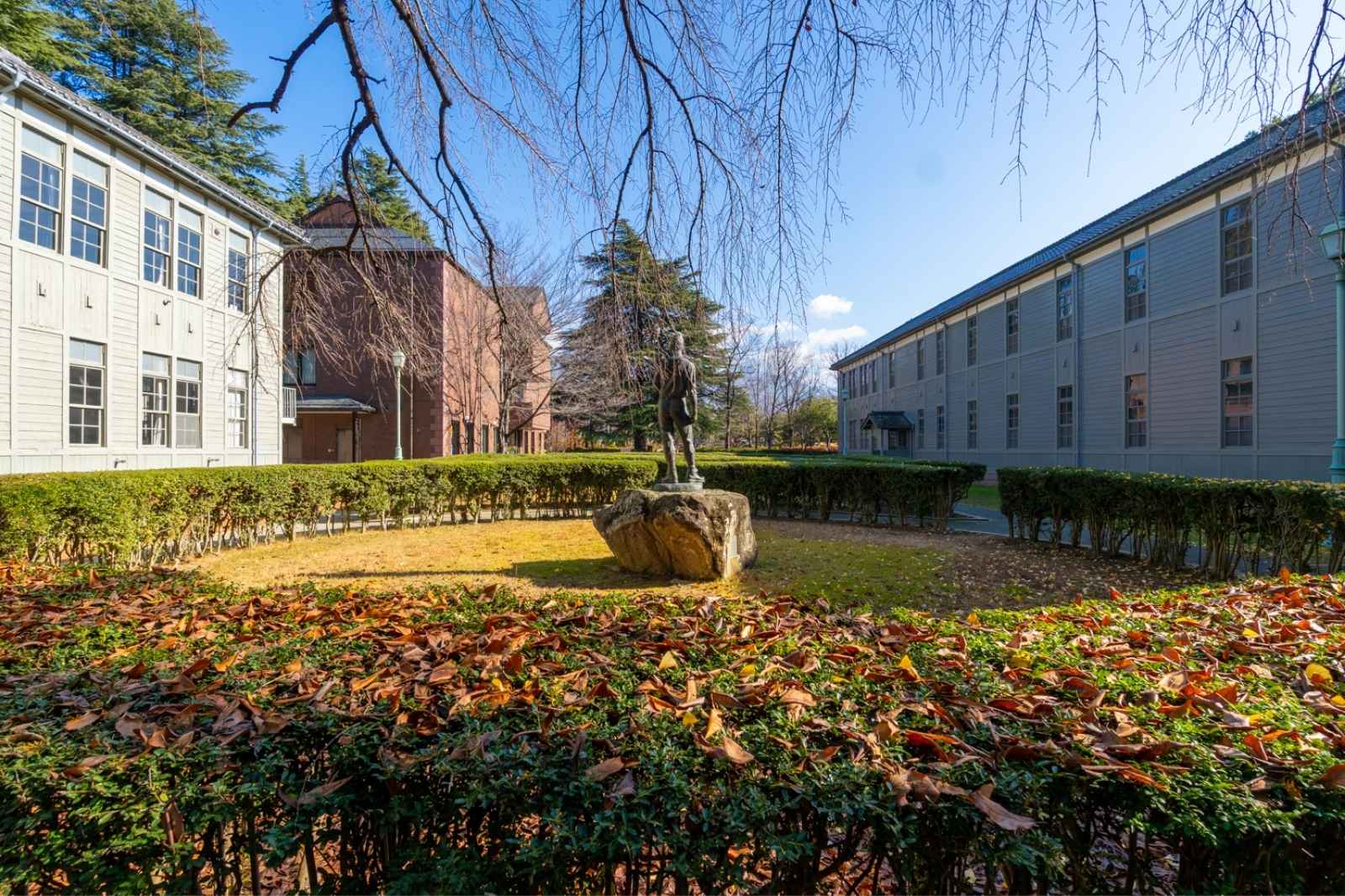 旧制高等学校記念館　中庭