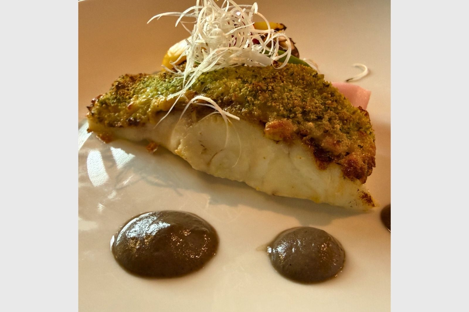 松本ホテル花月　I;caza［ikaza］（イカザ）　ランチコース　メインの魚料理